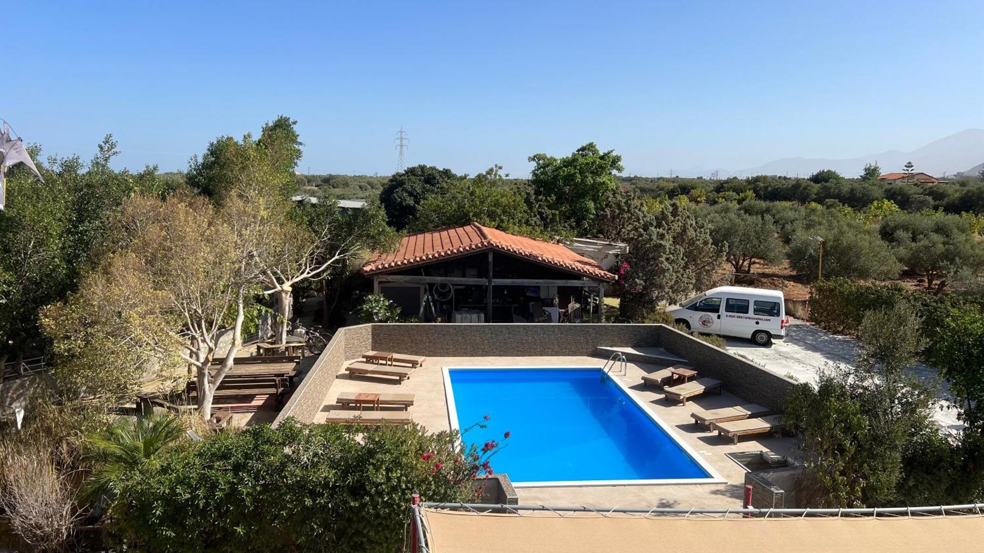 Arion Stables & Apartments Χερσόνησος Εξωτερικό φωτογραφία