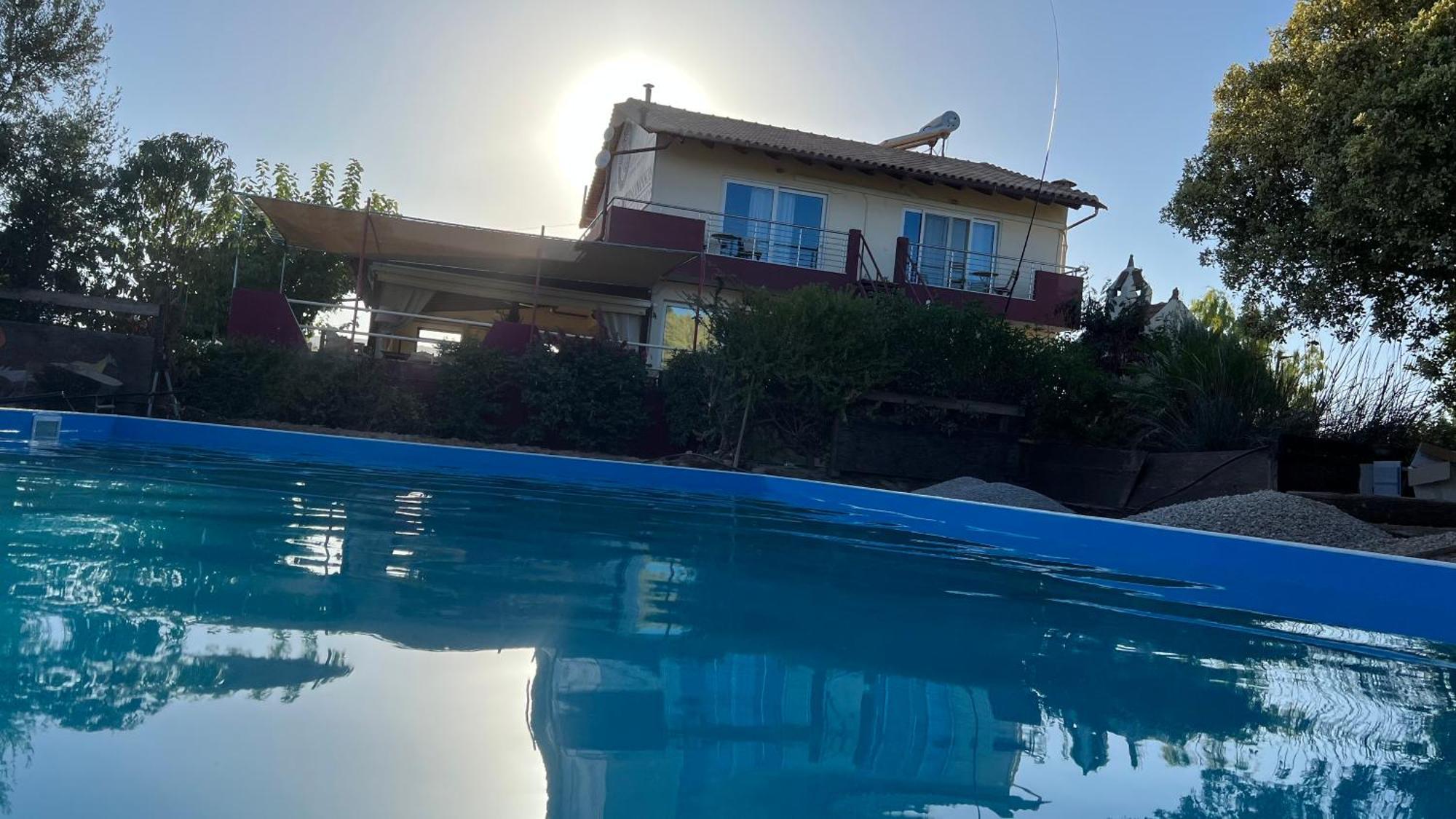Arion Stables & Apartments Χερσόνησος Εξωτερικό φωτογραφία