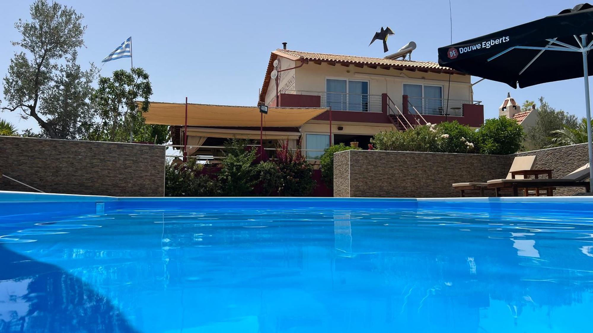 Arion Stables & Apartments Χερσόνησος Εξωτερικό φωτογραφία