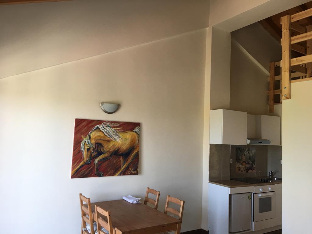 Arion Stables & Apartments Χερσόνησος Εξωτερικό φωτογραφία