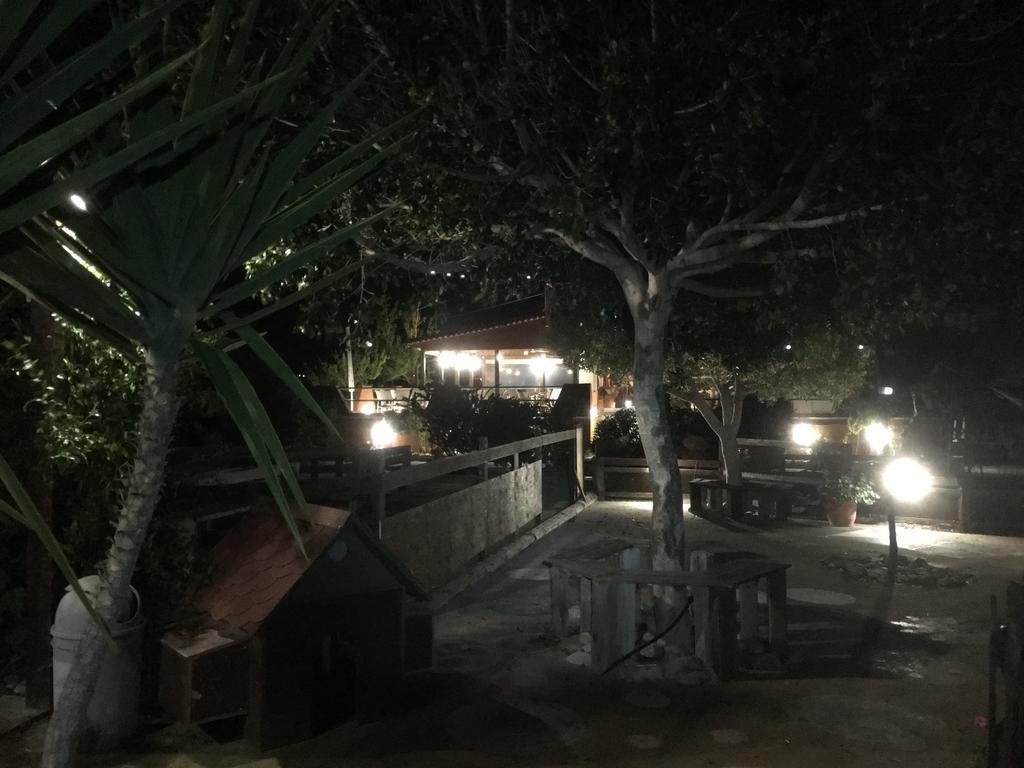 Arion Stables & Apartments Χερσόνησος Εξωτερικό φωτογραφία