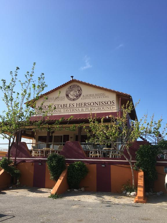 Arion Stables & Apartments Χερσόνησος Εξωτερικό φωτογραφία